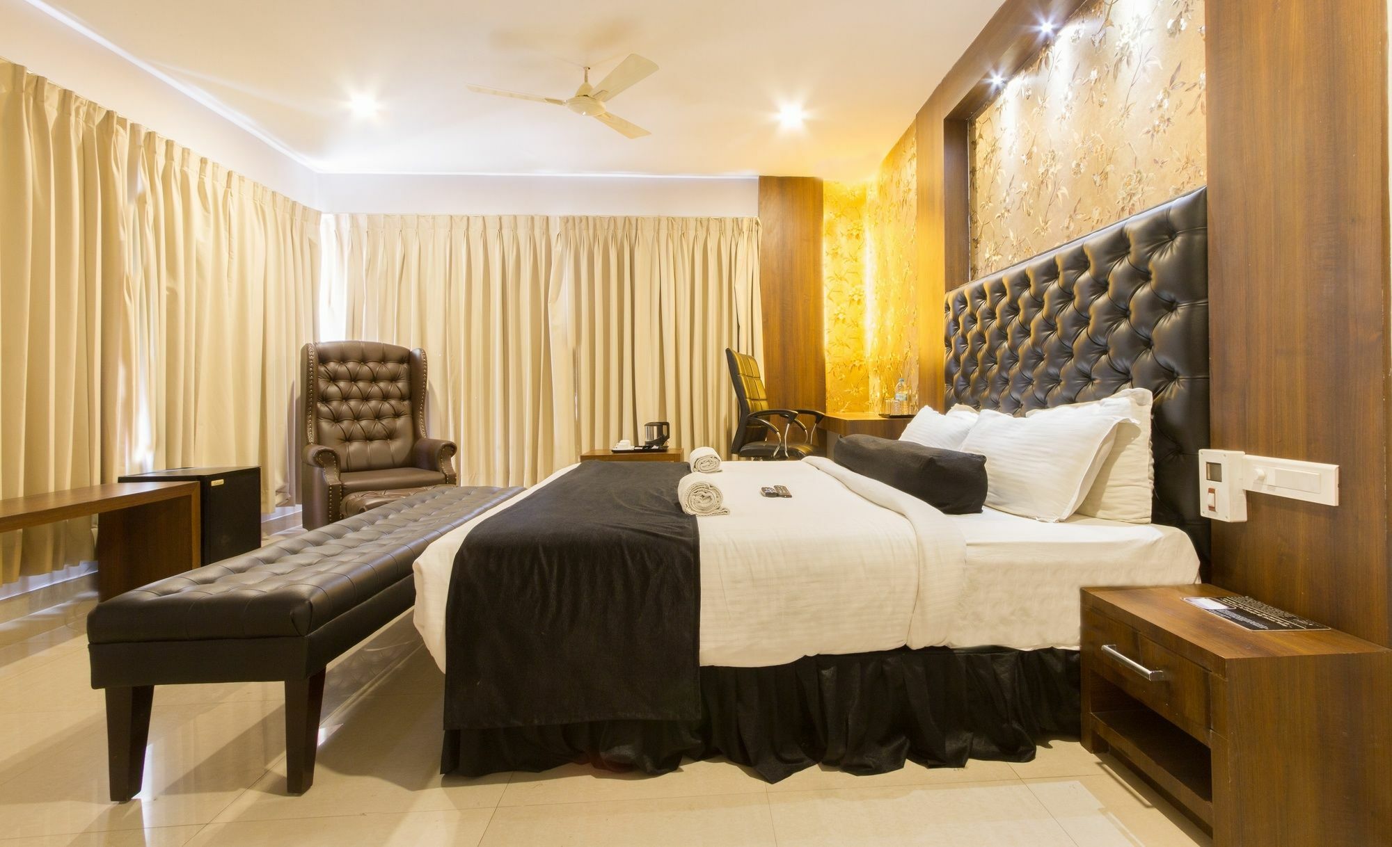 Fabhotel Dawn Mysore Exteriör bild
