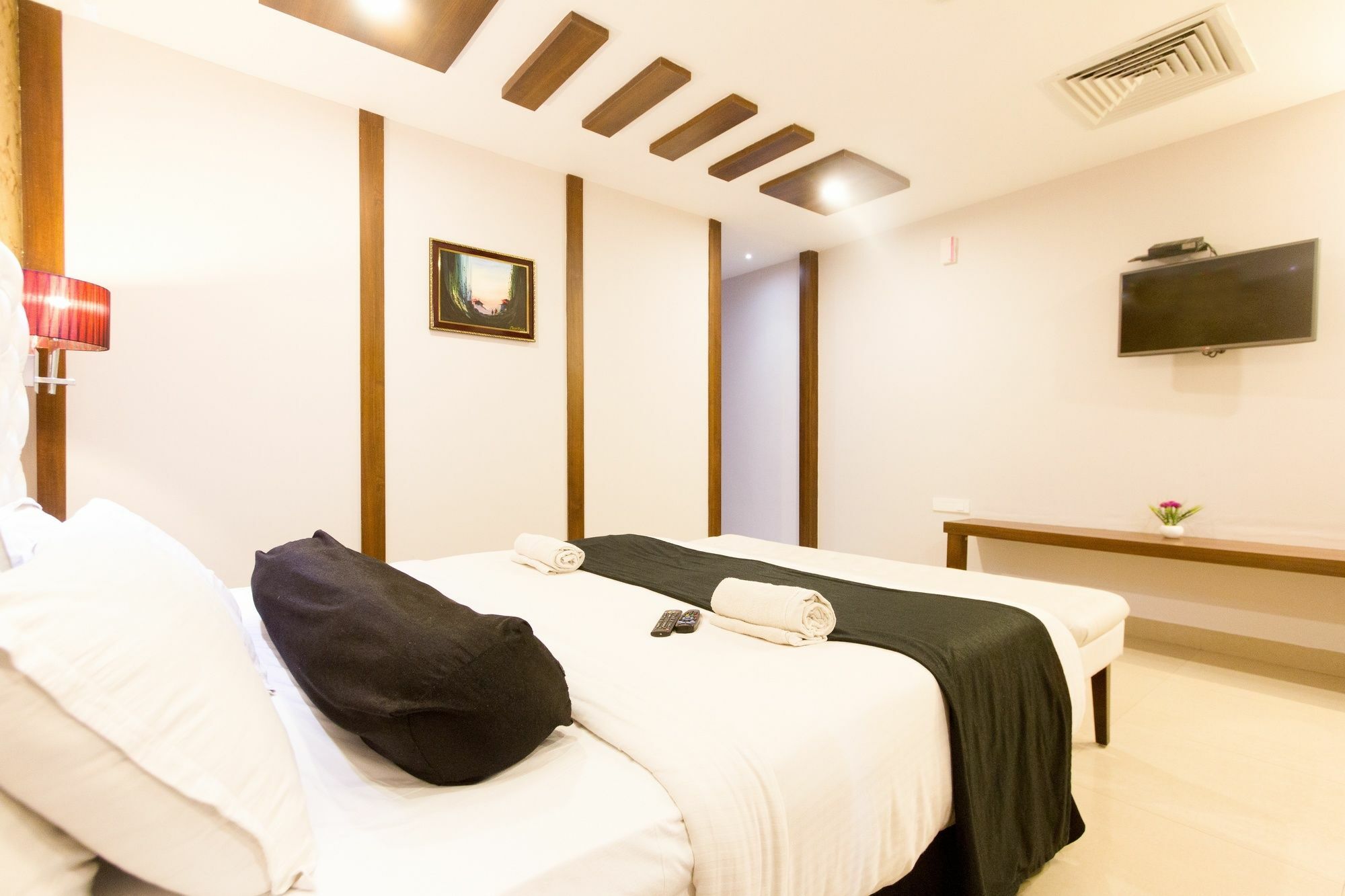 Fabhotel Dawn Mysore Exteriör bild