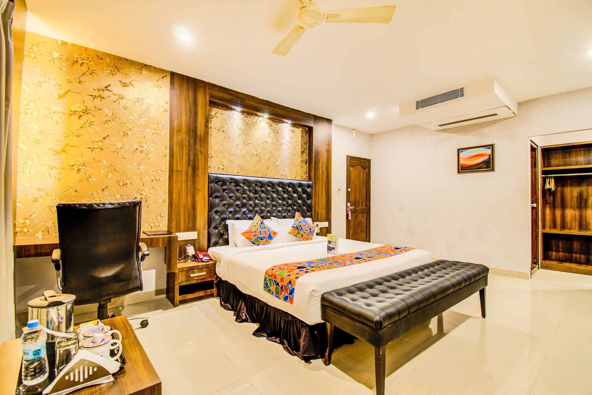 Fabhotel Dawn Mysore Exteriör bild